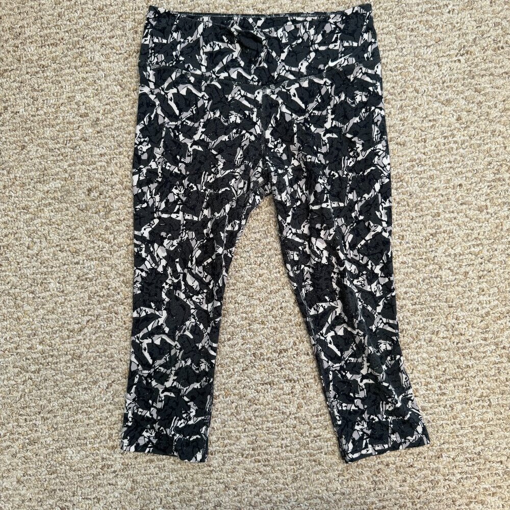 Nike Dri Fit Camouflage Black Gray White Leggings Cropped Yoga Running Gym M